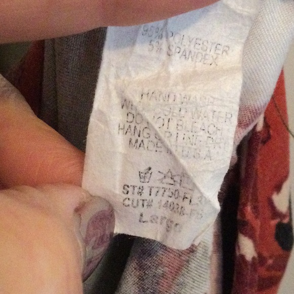 92. Reborn Dress size Large Olive Floral Print - Picture 3 of 3